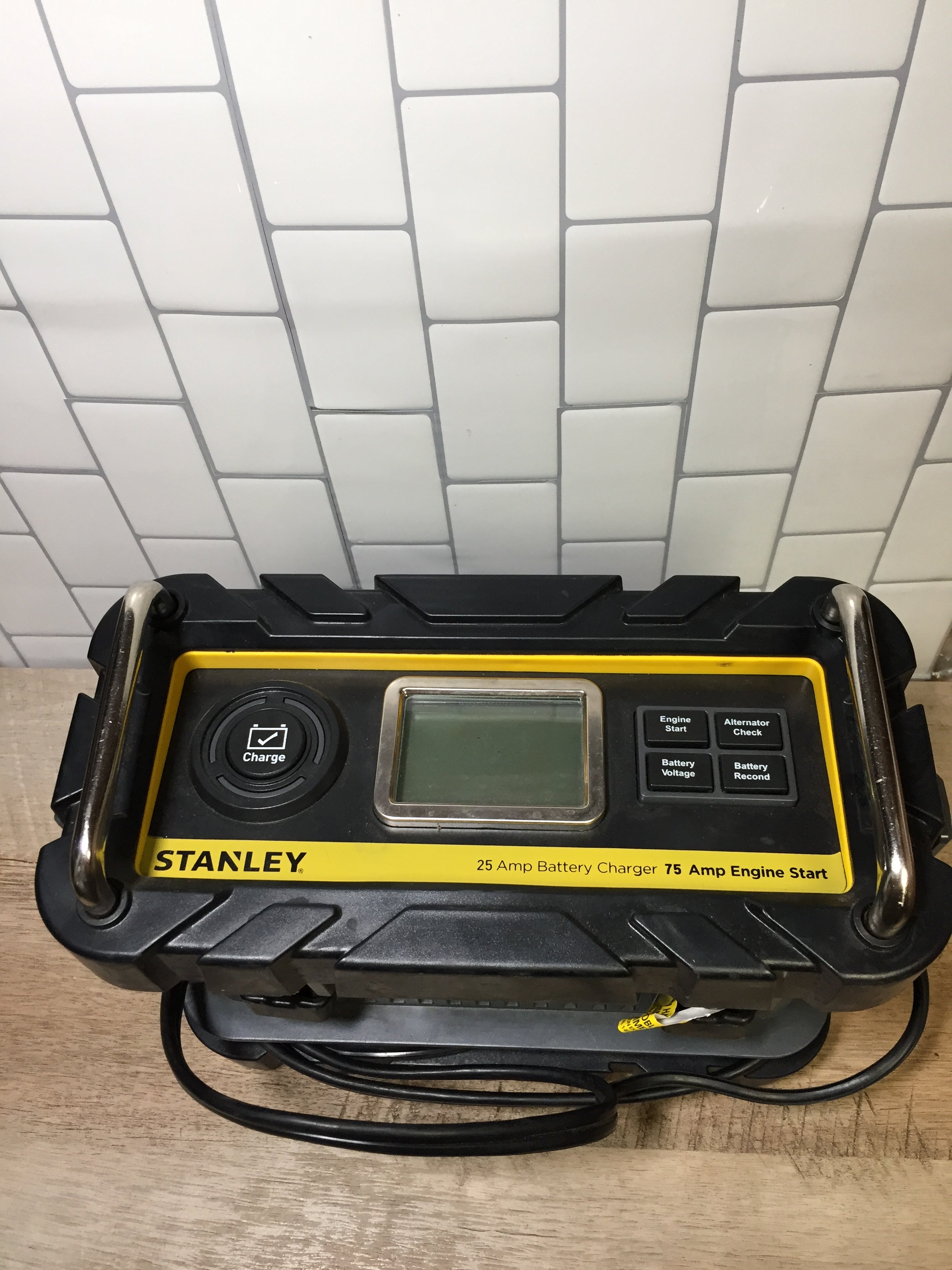 STANLEY BC25BS Smart 12V Battery Charger for Car/Marine Charging (6988296093879)
